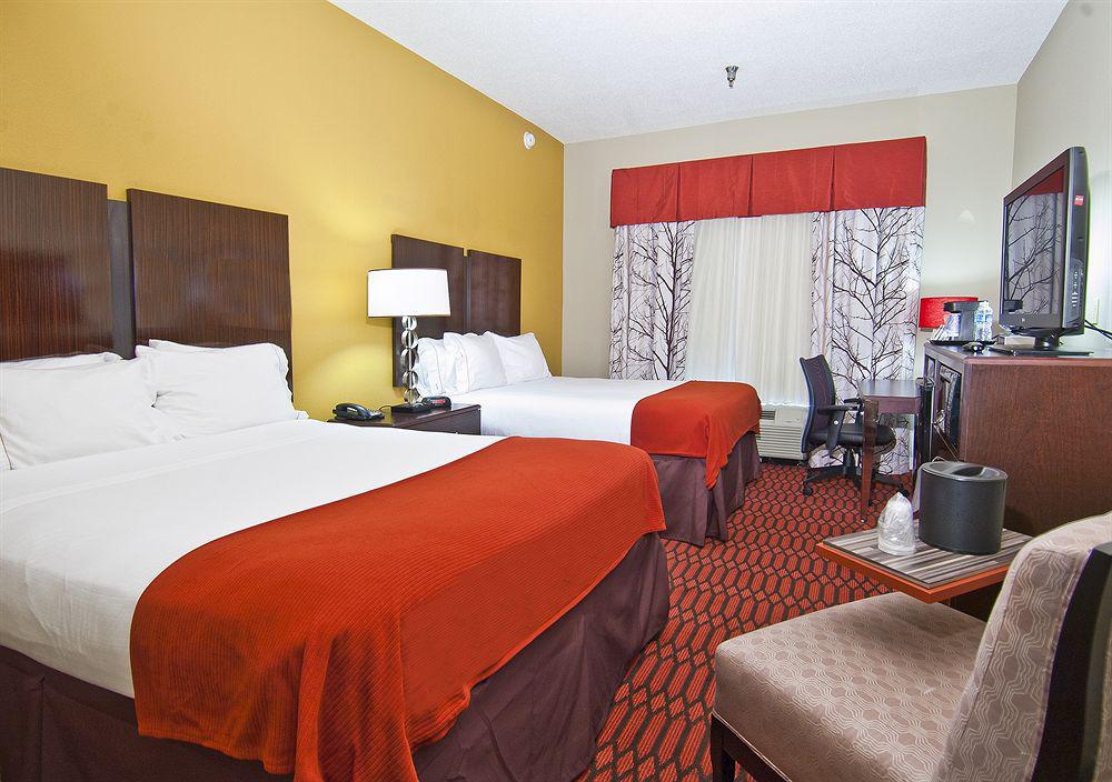 Holiday Inn Express Hotel & Suites Olive Branch By Ihg Bagian luar foto