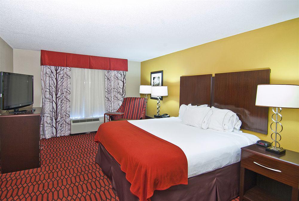 Holiday Inn Express Hotel & Suites Olive Branch By Ihg Bagian luar foto