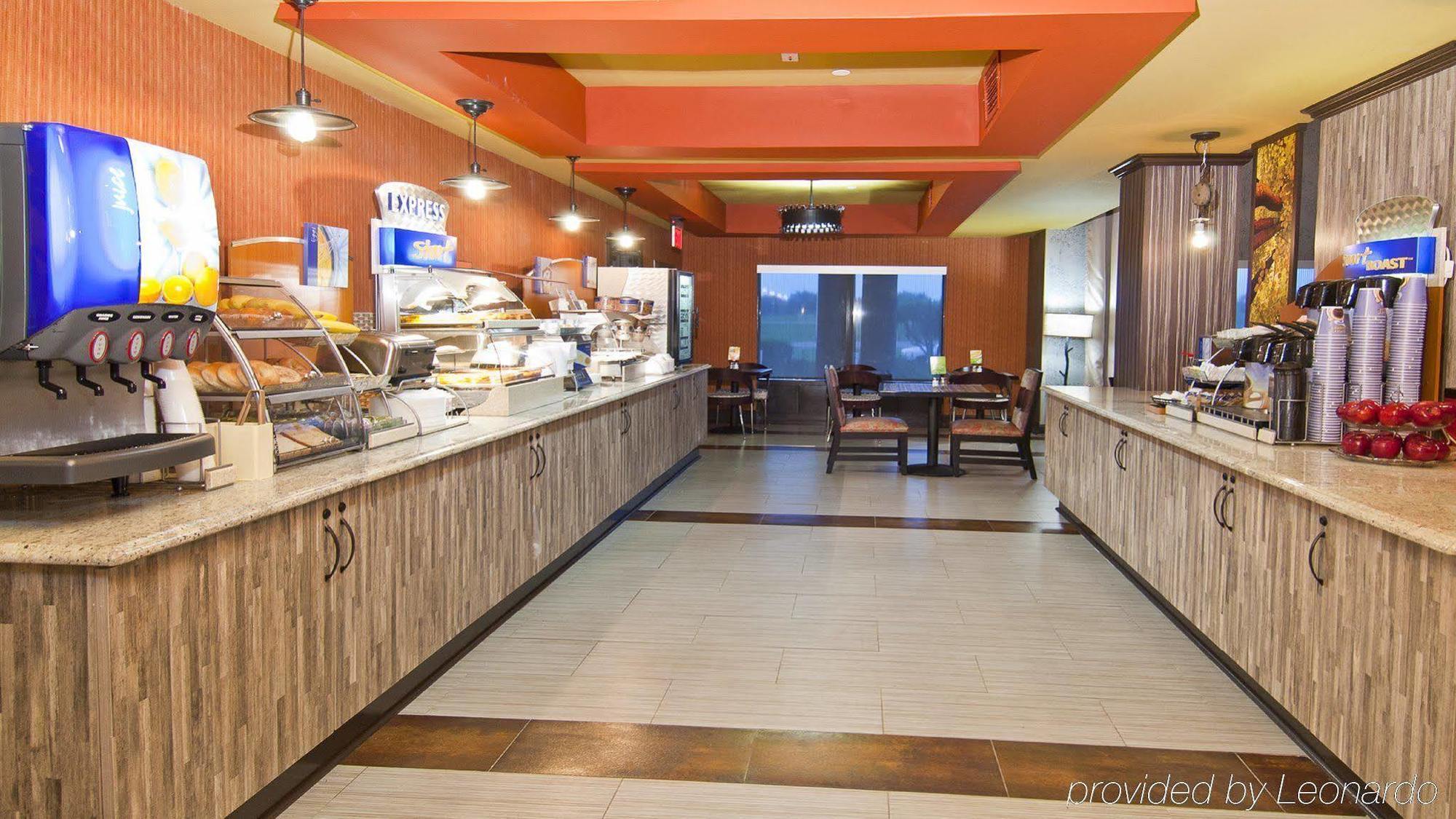Holiday Inn Express Hotel & Suites Olive Branch By Ihg Bagian luar foto